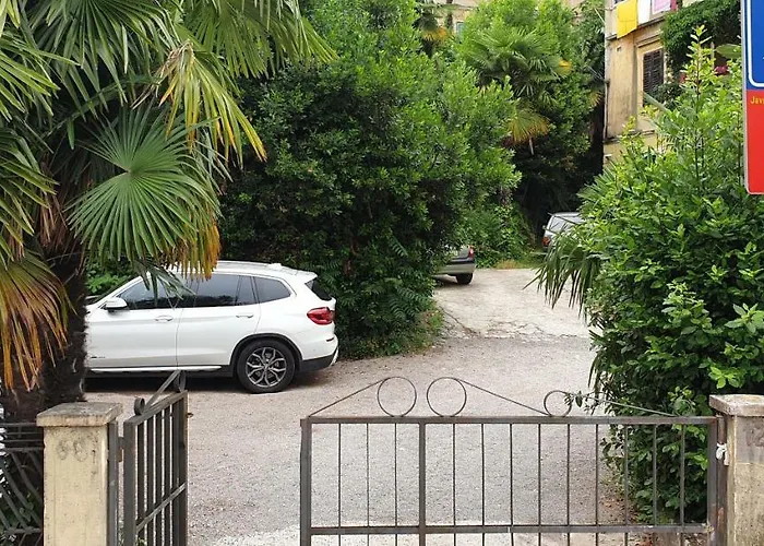 Apartman Kaza In Center, With Terrace, Private Parking, Step To The Sea