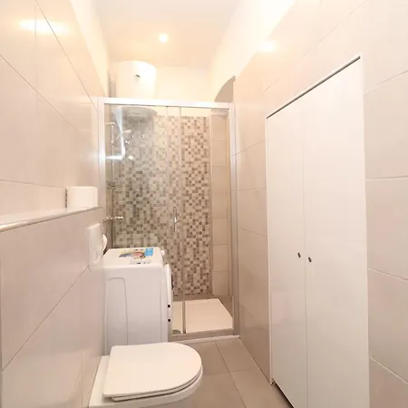 Kaza In Center, With Terrace, Private Parking, Step To The Sea * Opatija