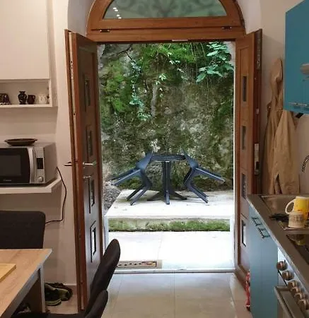 Kaza In Center, With Terrace, Private Parking, Step To The Sea *